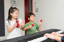 Free Singing Lessons！　☆Private lessons for 30mins！