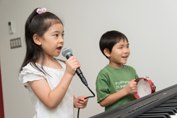 Free Singing Lessons！　☆Private lessons for 30mins！